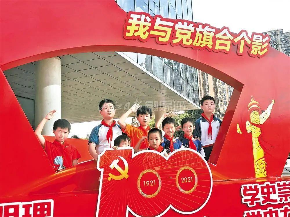 钢化玻璃为什么会起雾？